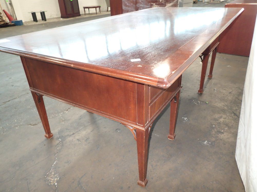 41" X 84" X 32" Oad Desk