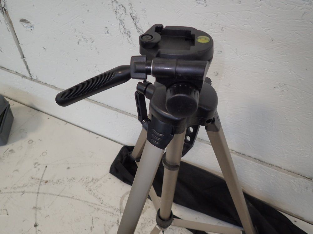 Vidpro Tripod