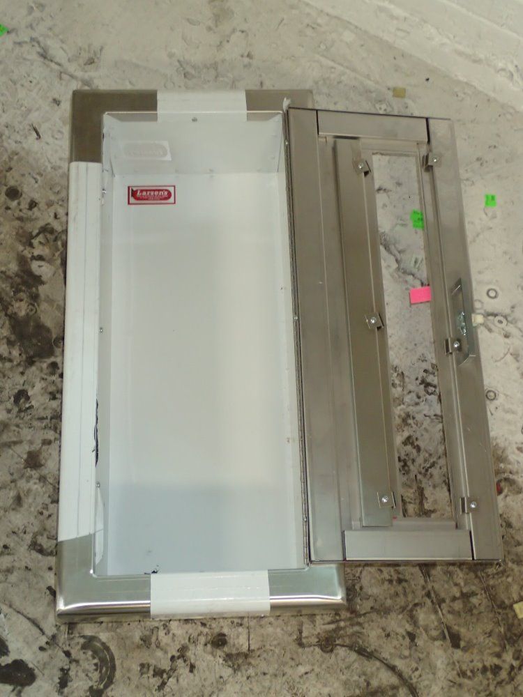 Larsen 28'' X 14'' X 7'' S/s Fire Extinguisher Cabinet