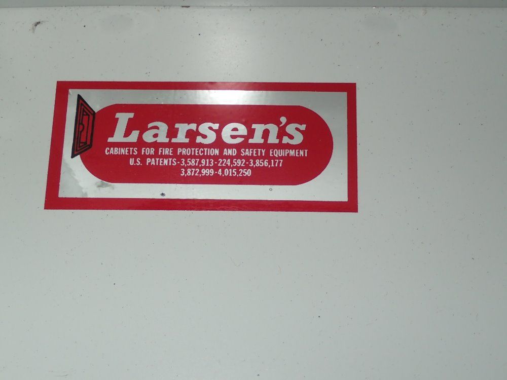 Larsen 28'' X 14'' X 7'' S/s Fire Extinguisher Cabinet