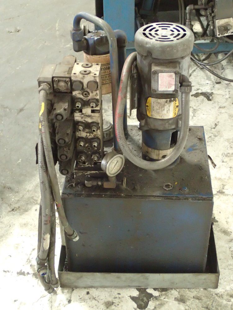 Monarch Hydraulic Pump - Mt400561