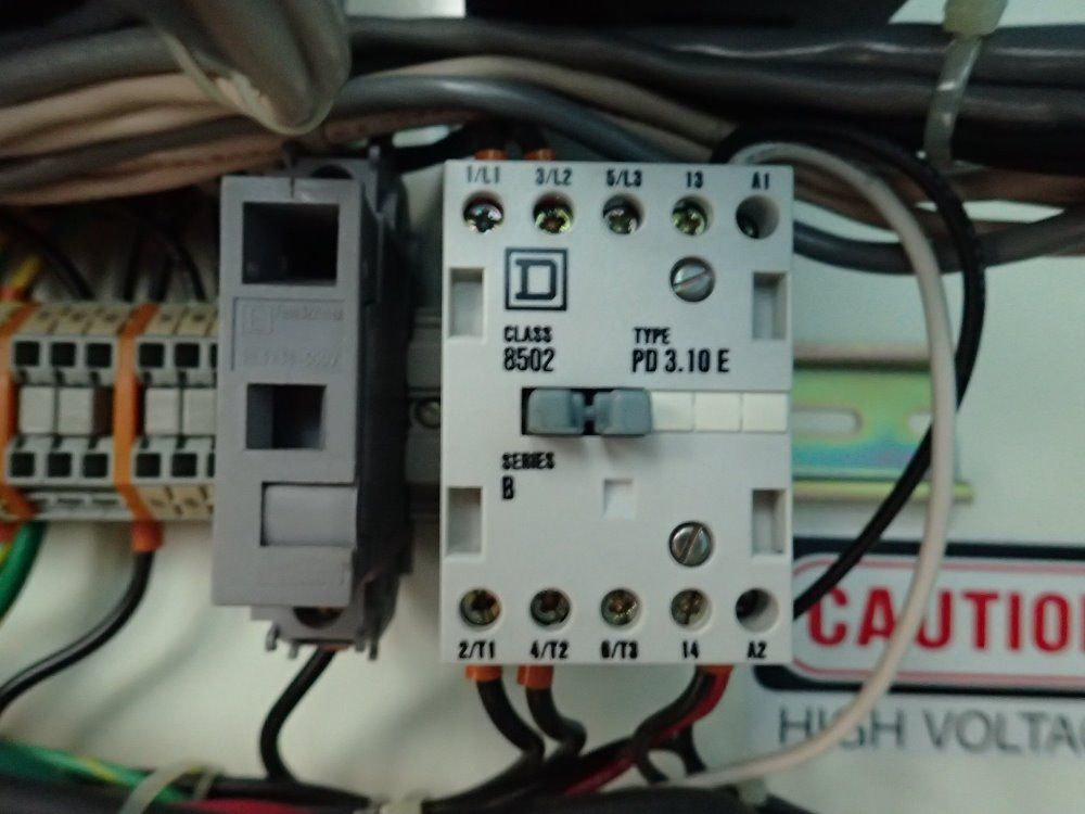 Hurco 26'' X 56'' Table Cnc Vmc - 40slv