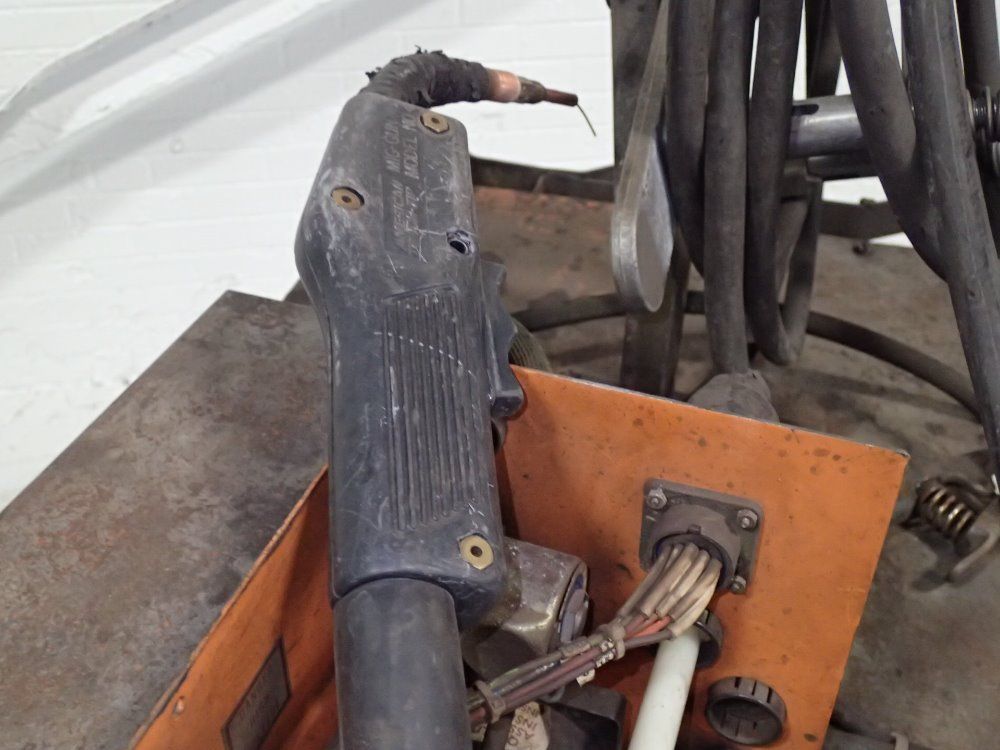 Airco 450 Amp Portable Welder - Cv-450