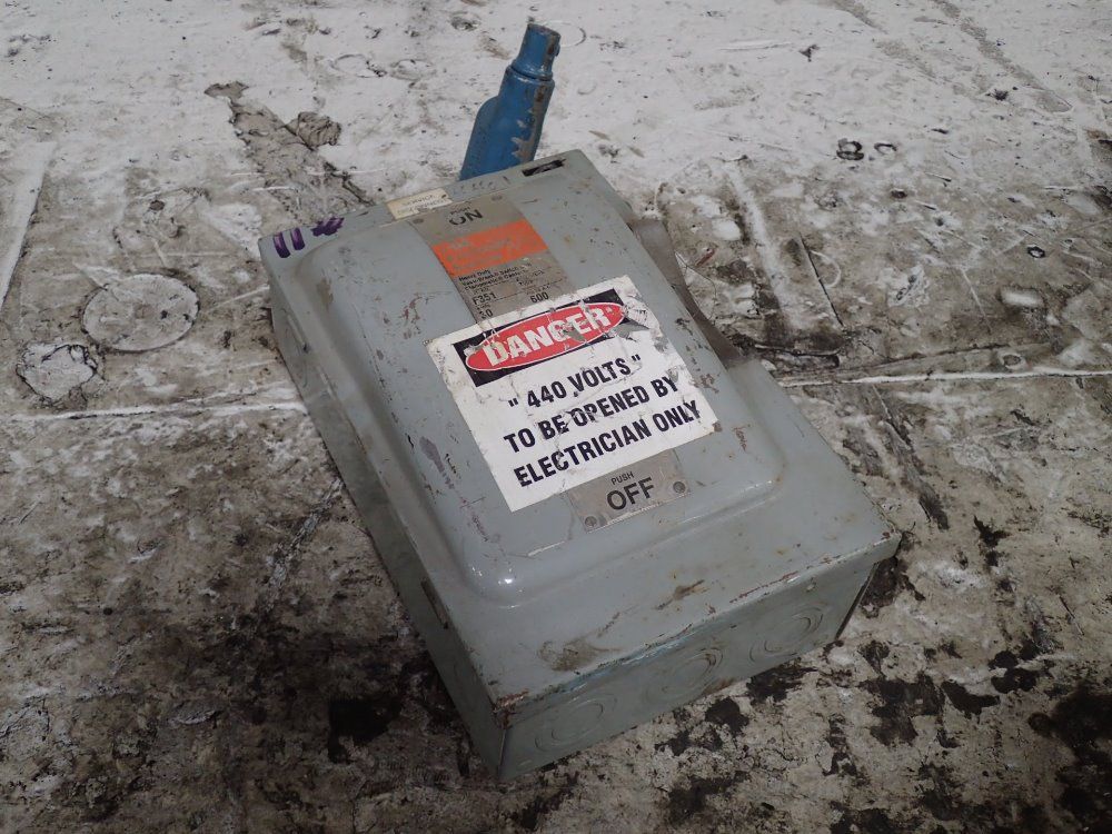 Tie 30 A / 600 V Fusible Disconnect - F351