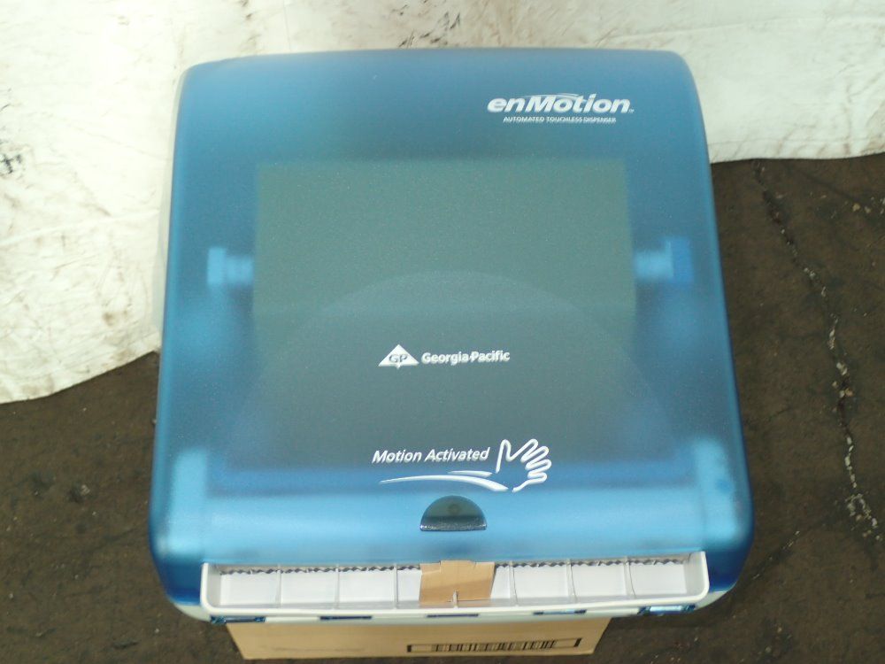 Georgia Pacific Automatic Paper Towel Dispenser