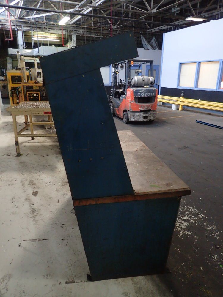 Air Gage Co 33'' X 72'' X 31'' Mapletop Workbench