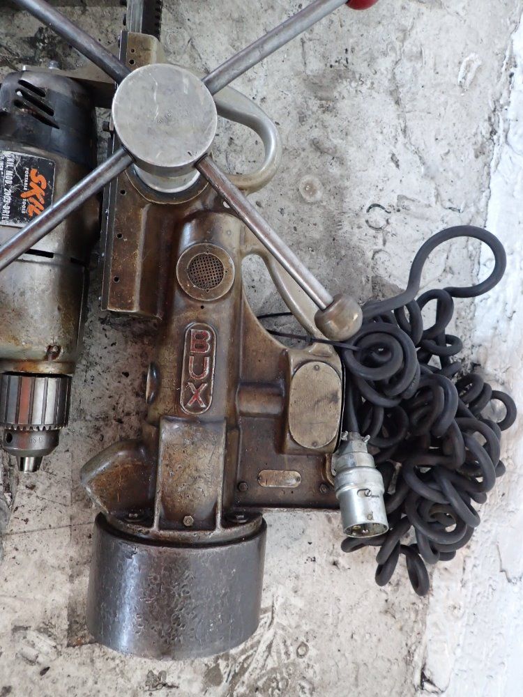 Skil Portable Drill W/ Bux Magnetic Base - 2103 Drill