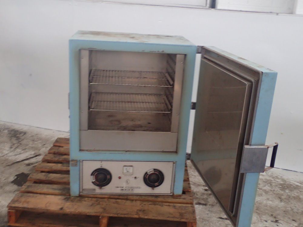 Blue M Electric Oven