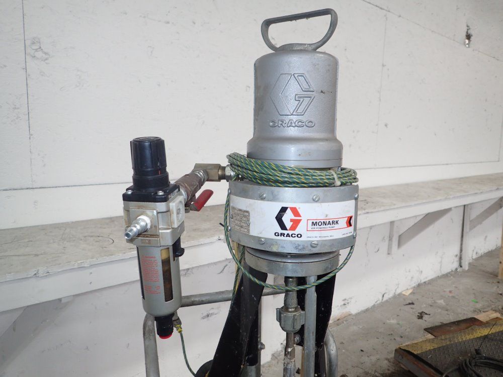 Graco Pneumatic Bucket Pump