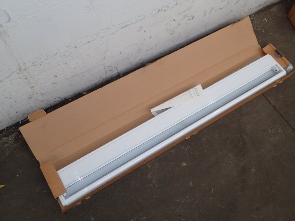 Jalkco Fluorescent Light Fixture