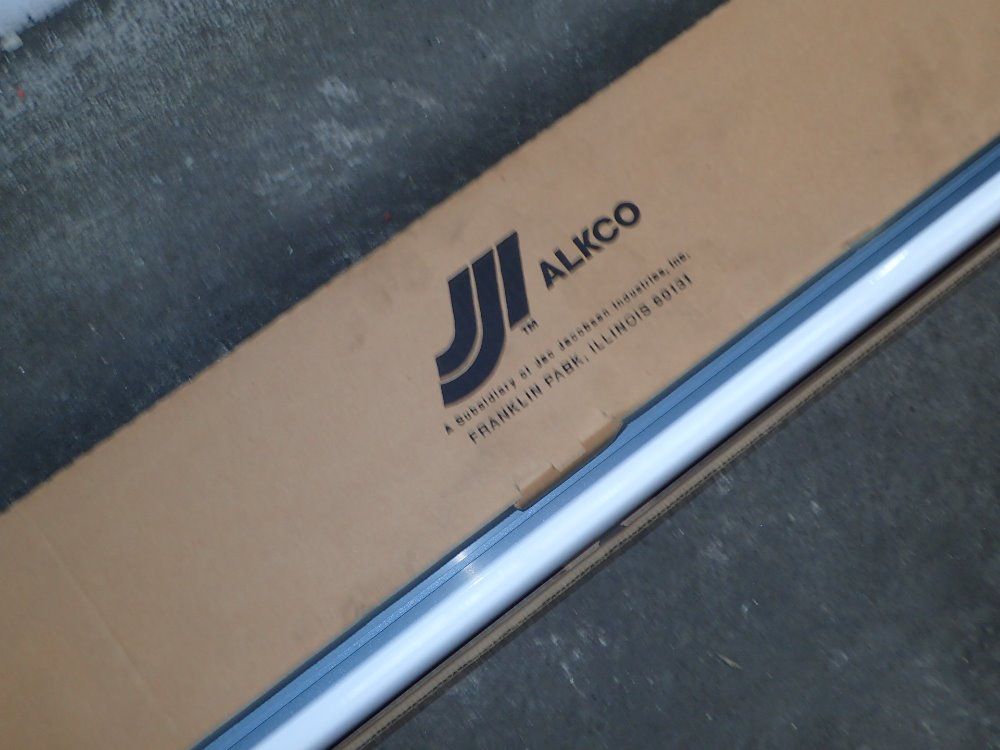Jalkco Fluorescent Light Fixture