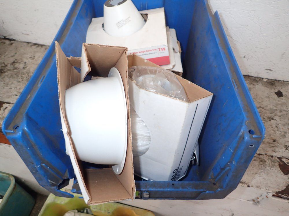 Commerical Lighting Baffle Trim Lot