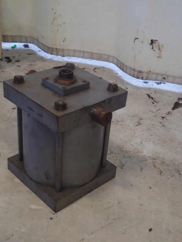 Shaffer Corporation Cylinders