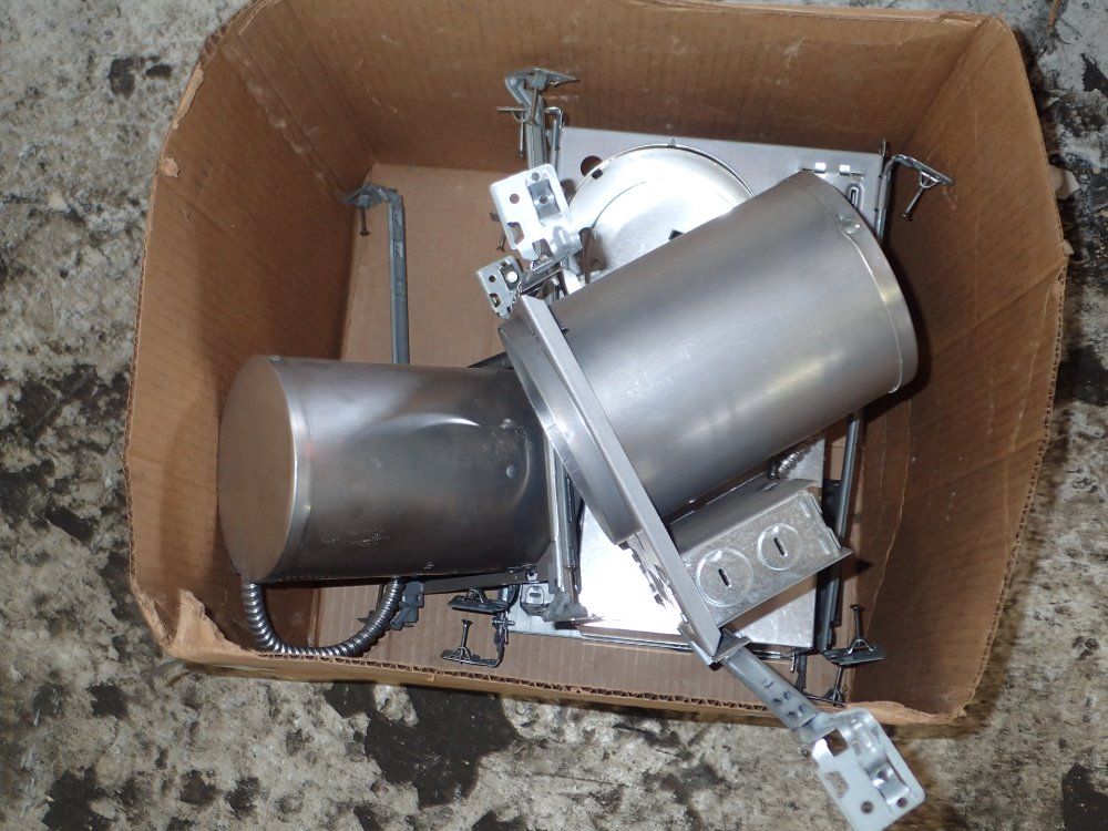 Cantex Light Fixtures