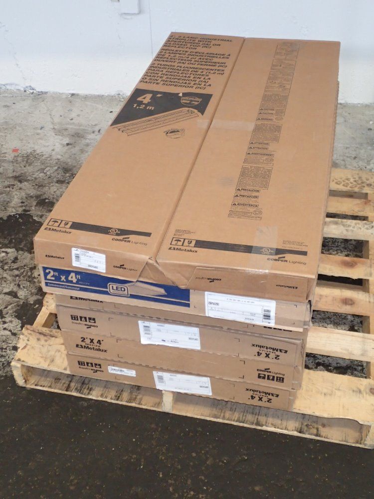 Cooper / Metalux Light Fixtures