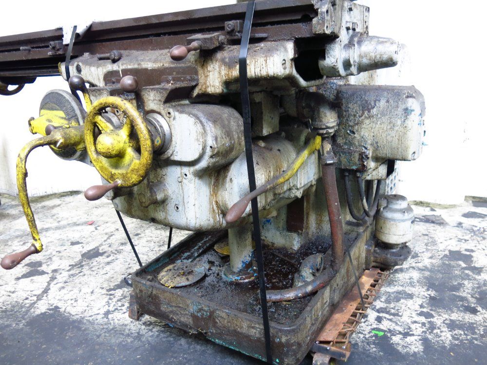 Kearney & Trecker Vertical Mill