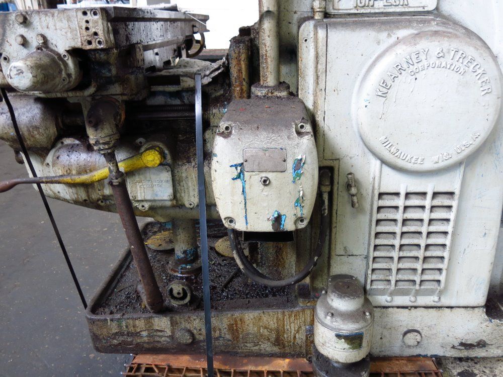Kearney & Trecker Vertical Mill
