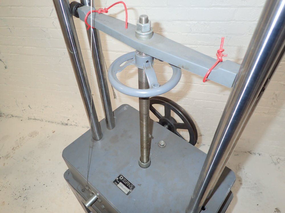 Dillon/weigh Tronix Testing Machine
