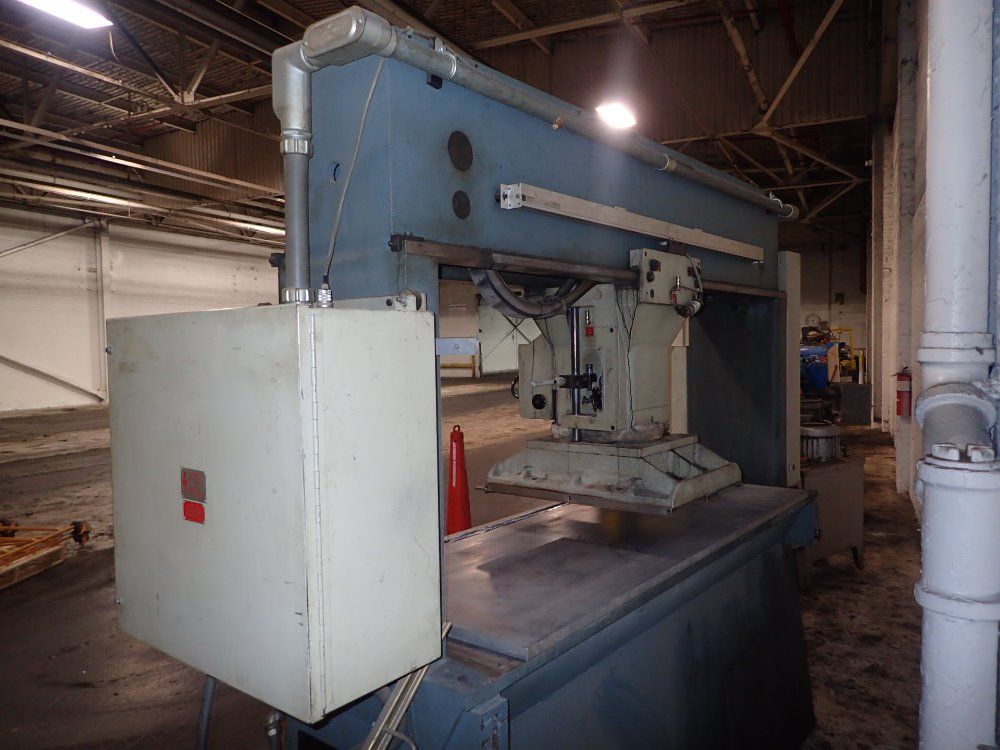 Usm/emhart Hydraulic Programmable Traveling Head Die Cutting Press