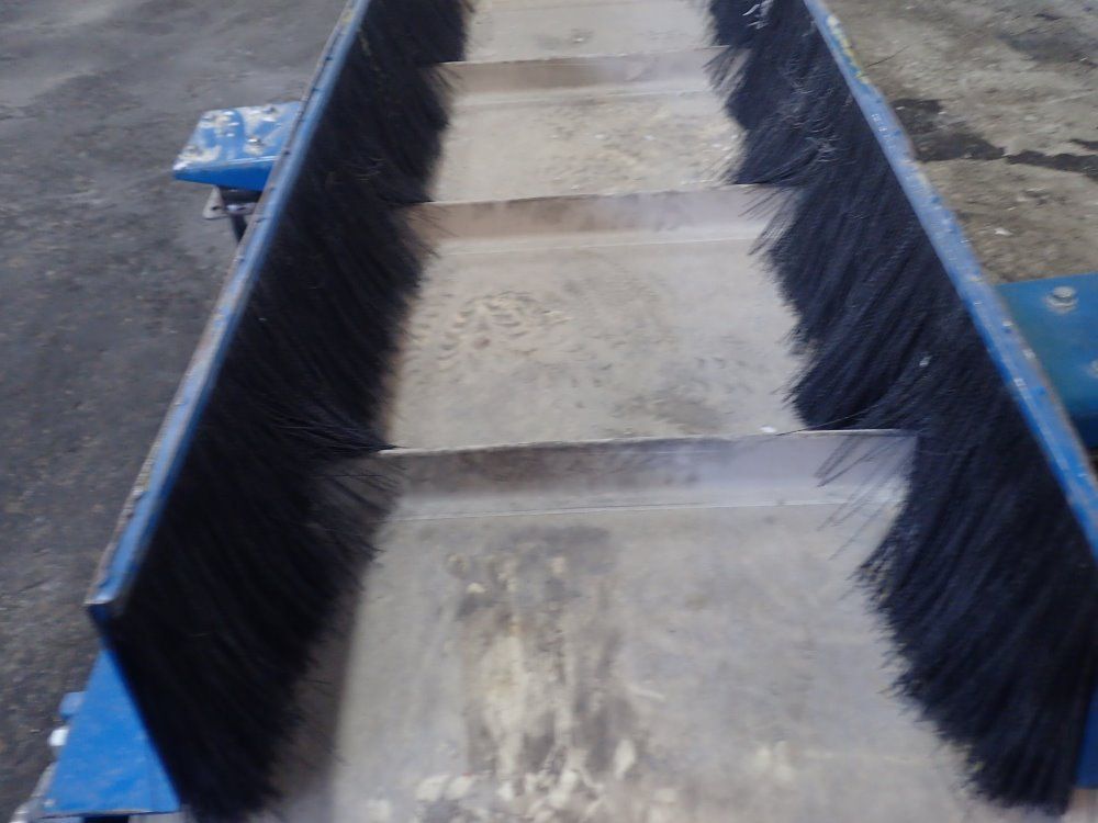 New London Incline Belt Conveyor