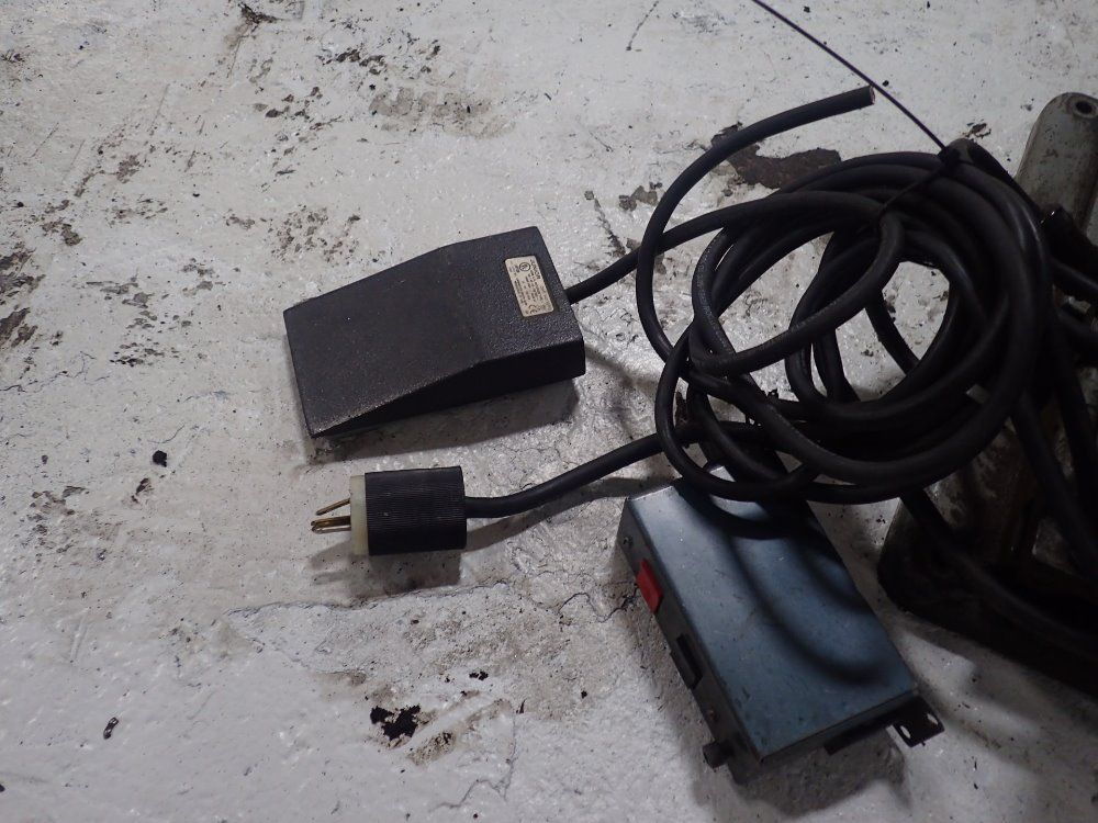 The Nation Rivet & Mfg Riveter