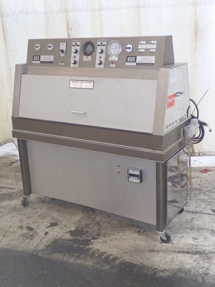 Quv / Q - Panel Uv Accelerated Weathering Tester
