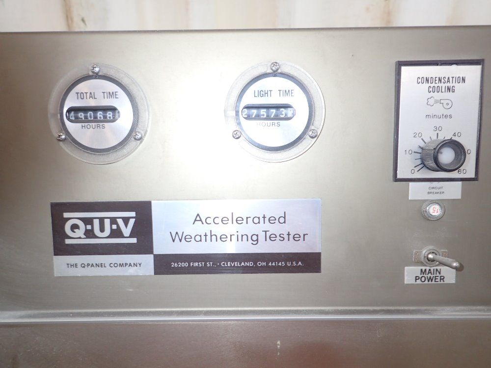 Quv / Q - Panel Uv Accelerated Weathering Tester