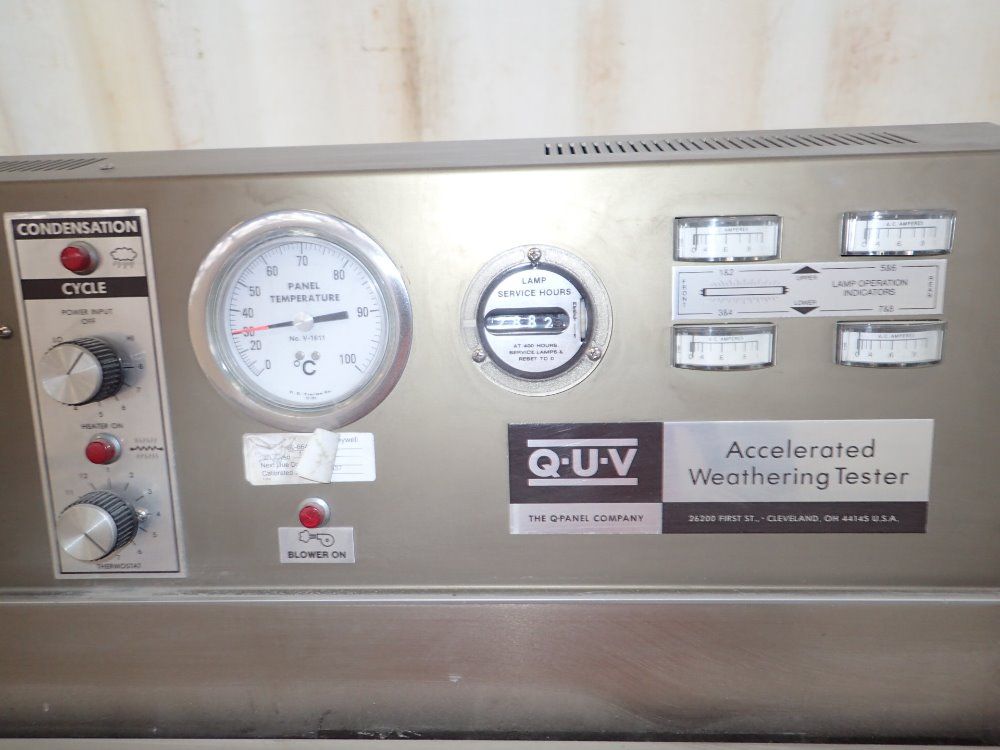 Quv / Q - Panel Uv Accelerated Weathering Tester