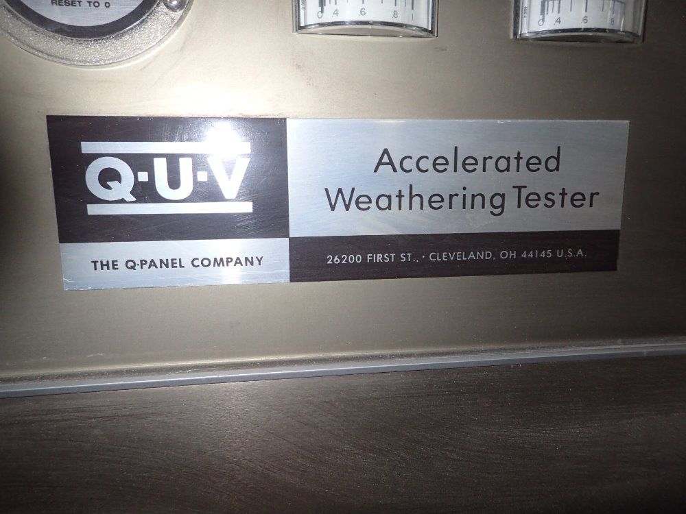 Quv / Q - Panel Uv Accelerated Weathering Tester