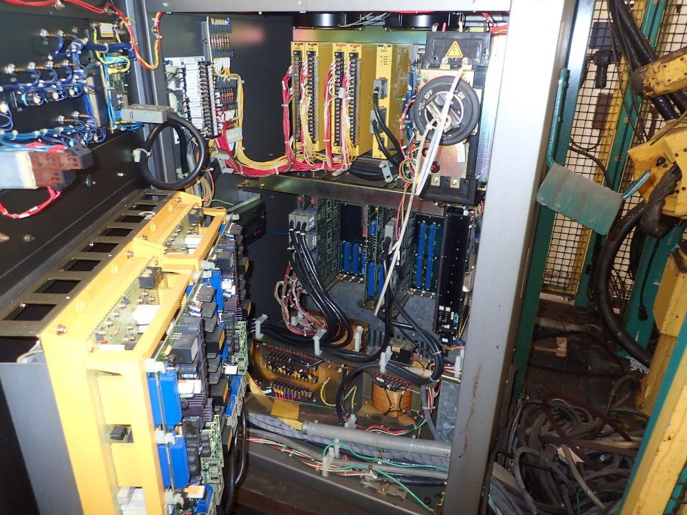 Gmf Robotics Wleding Robot