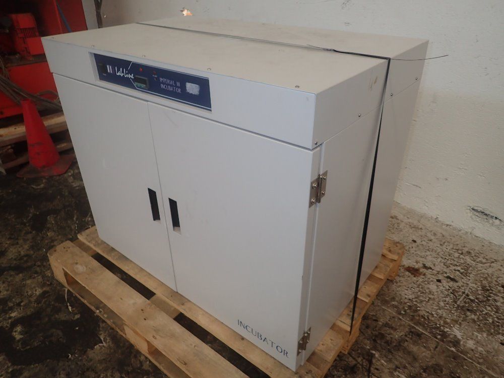 Lab-line Incubator