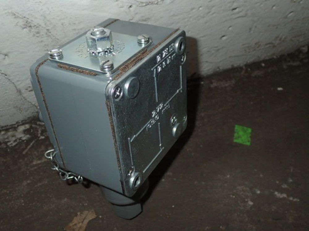 Allen-brandley Pressure Controller