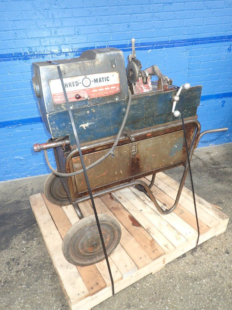 Collins Machinery Pipe Threader