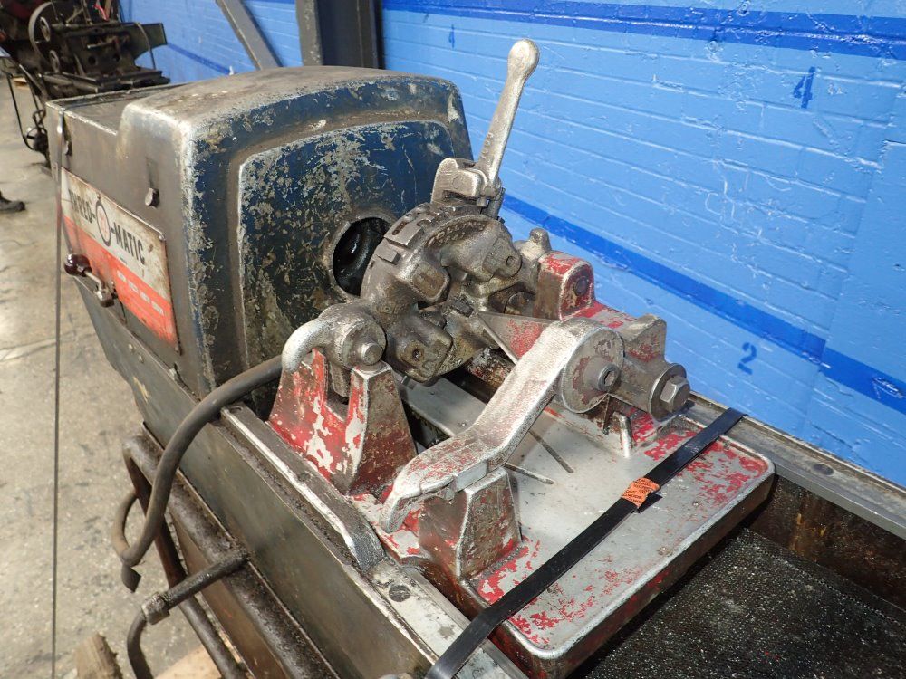 Collins Machinery Pipe Threader