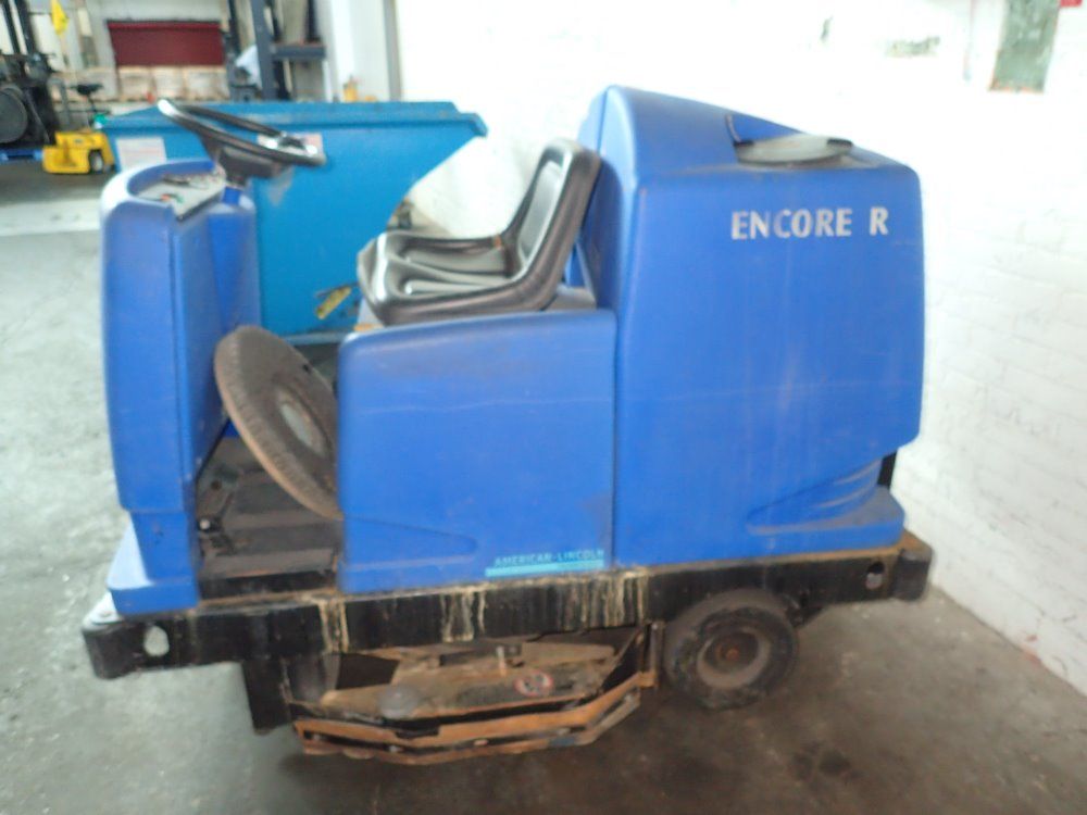 Alto / American - Lincoln Electric Floor Scrubber