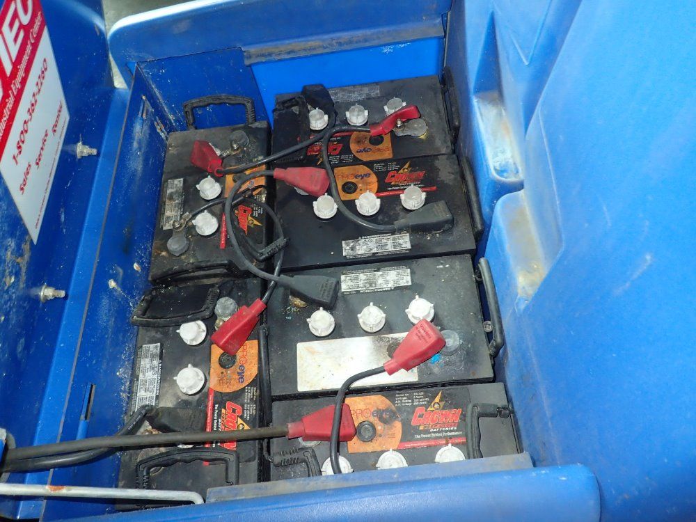 Alto / American - Lincoln Electric Floor Scrubber