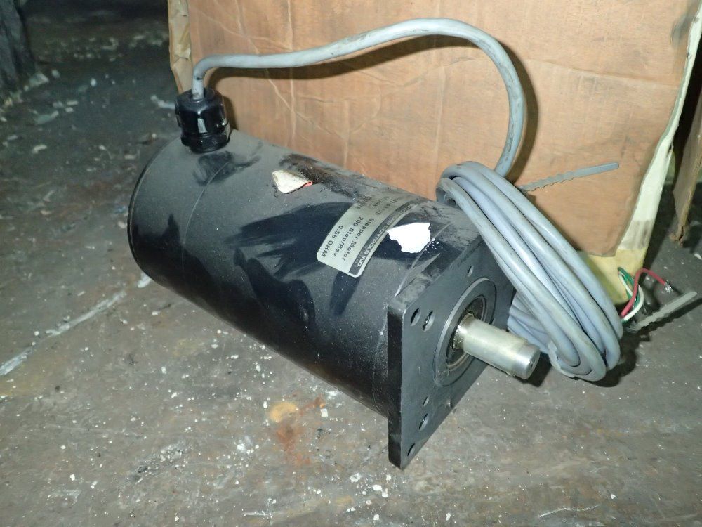 Advanced Micro Controls Servo Motor