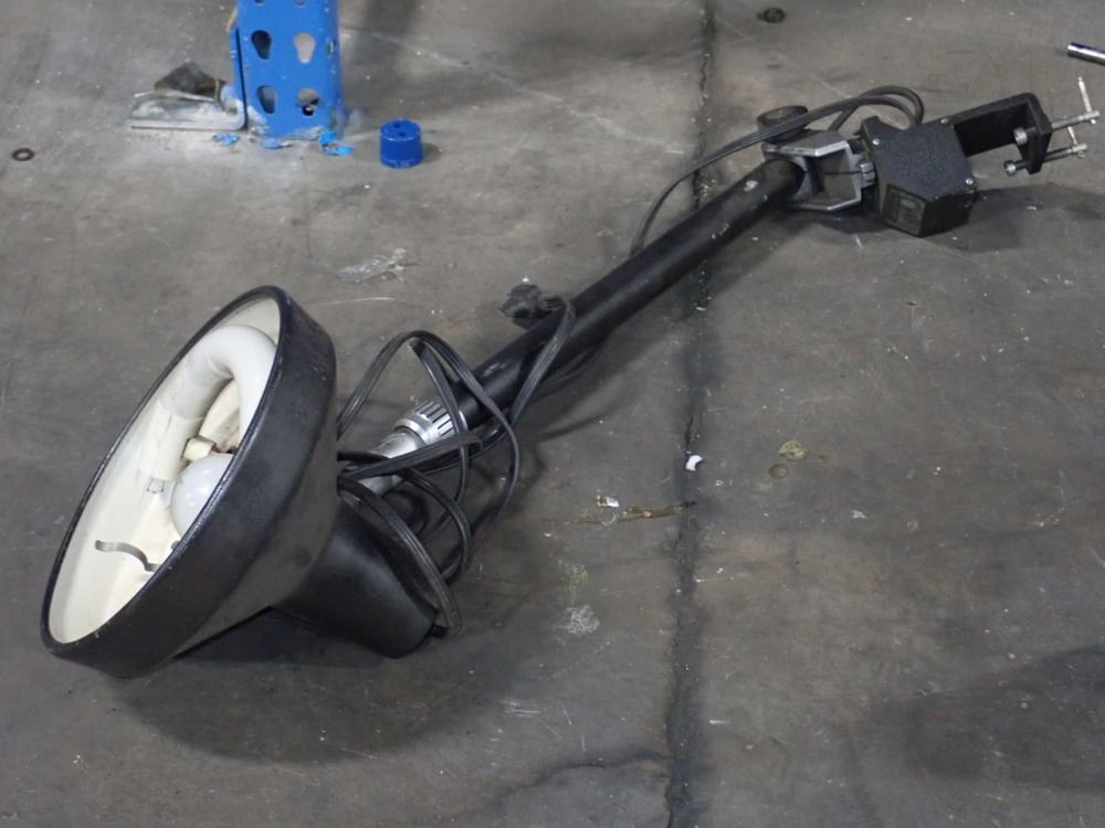 Vemcolite Adjustable Task Light