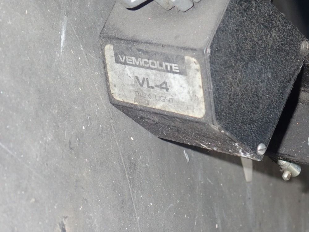 Vemcolite Adjustable Task Light