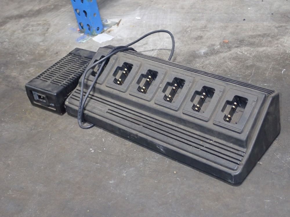 Vertex Standard Charging Dock Station