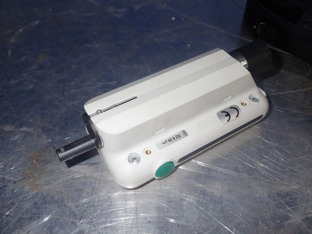 Mahr Portable Surface Roughness Tester