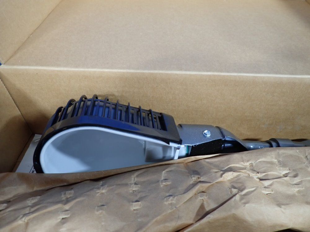 Fastoria Lamp With Safety Cage