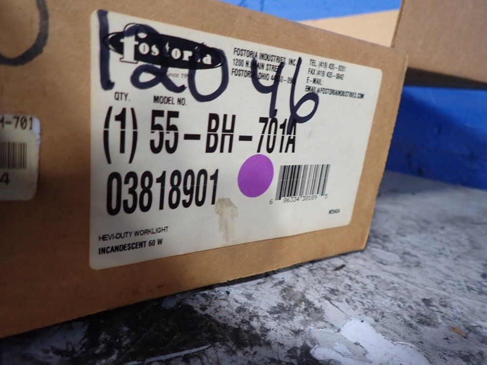 Fastoria Lamp With Safety Cage