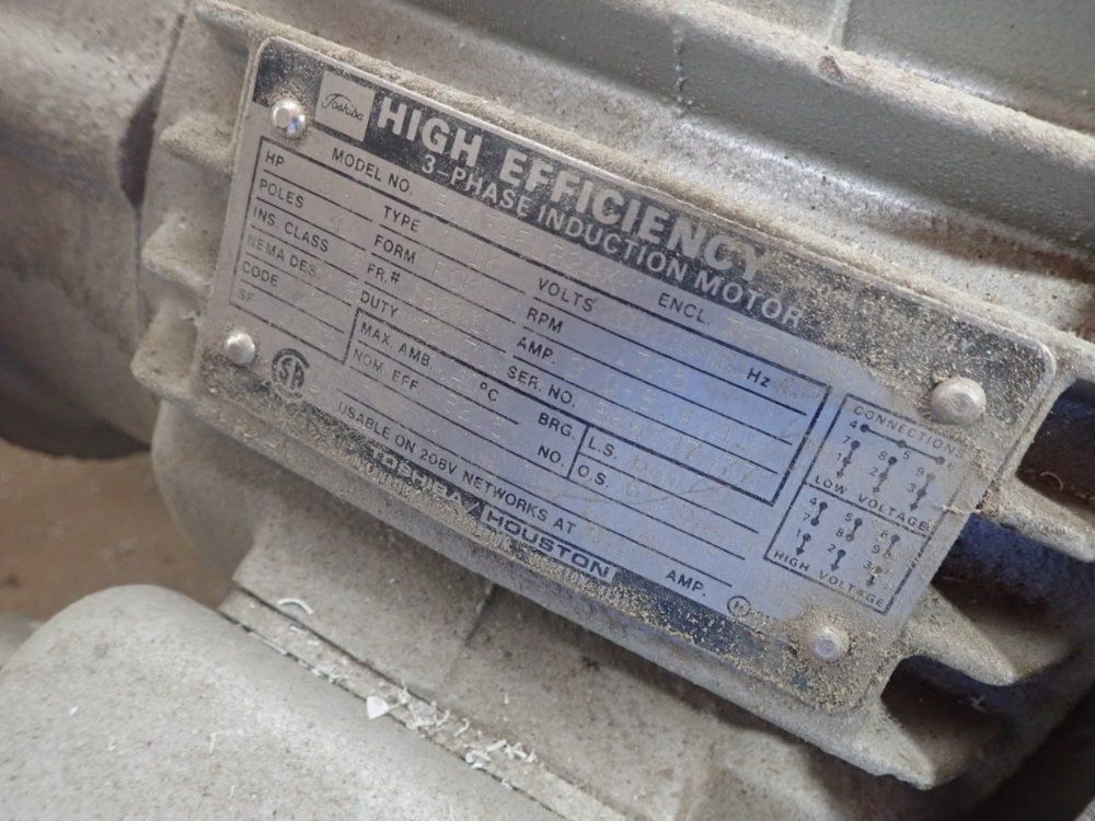 Summit Industrial Equipment Incorporated Vacuum Pump With Tank