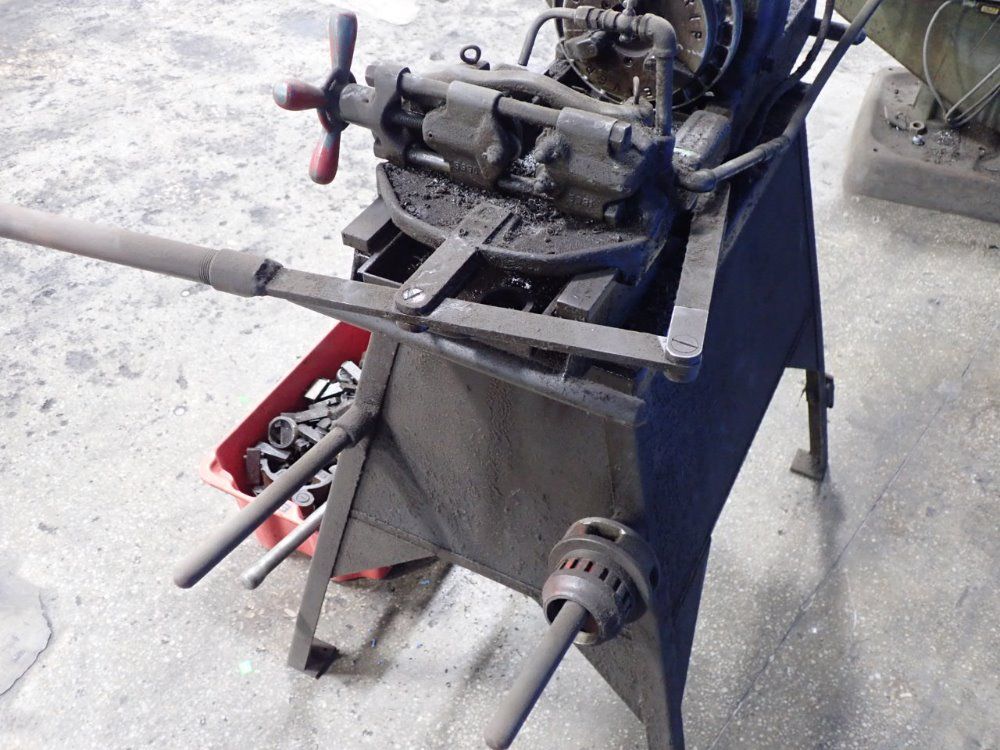 Beaver Pipe Threader