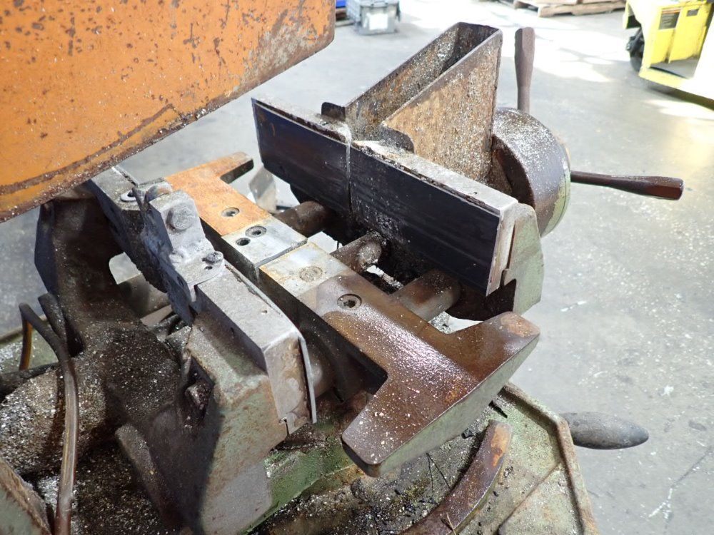 Scotchman Cut-off Saw