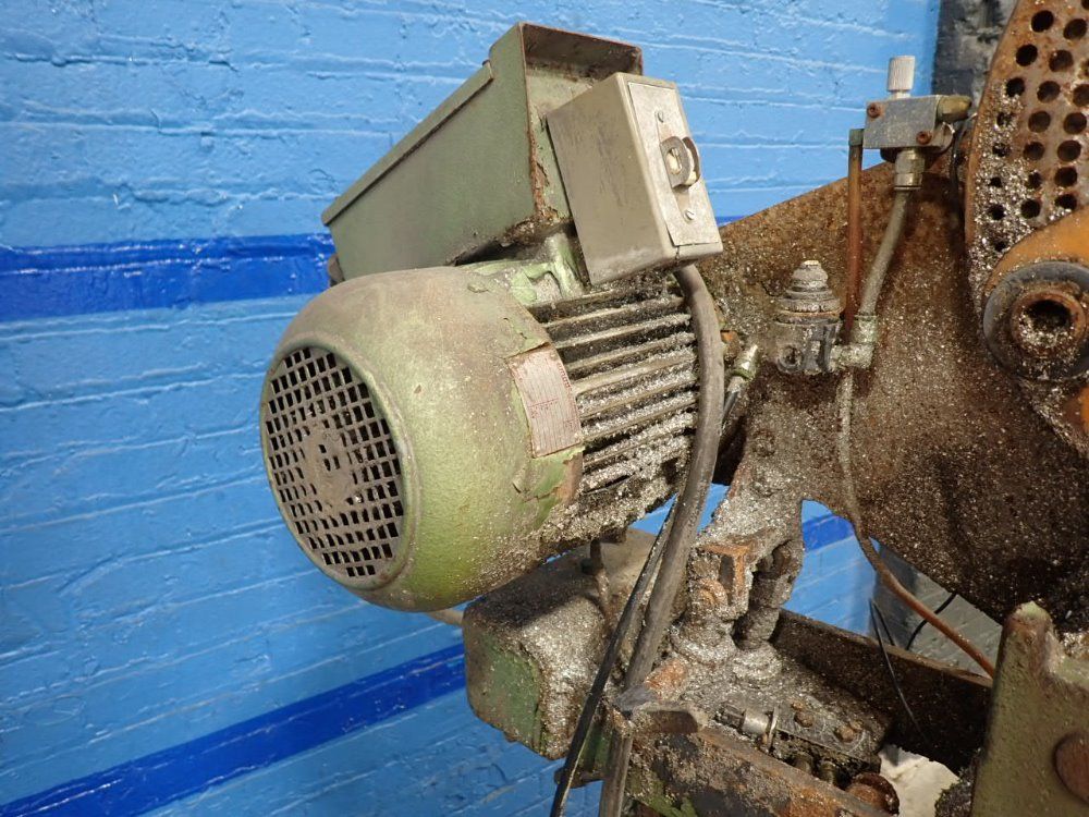 Scotchman Cut-off Saw