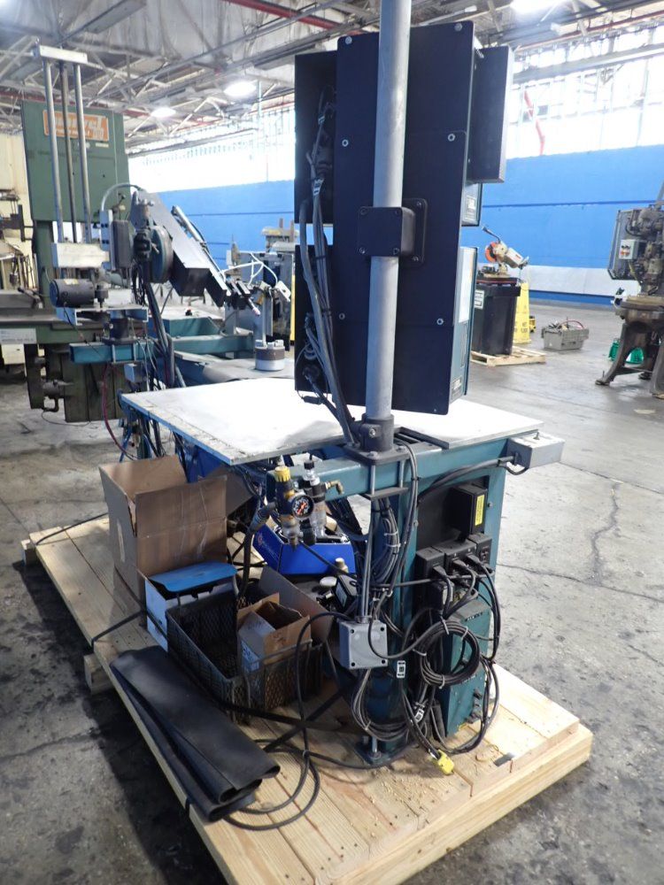 Jetline/miller Welding Station