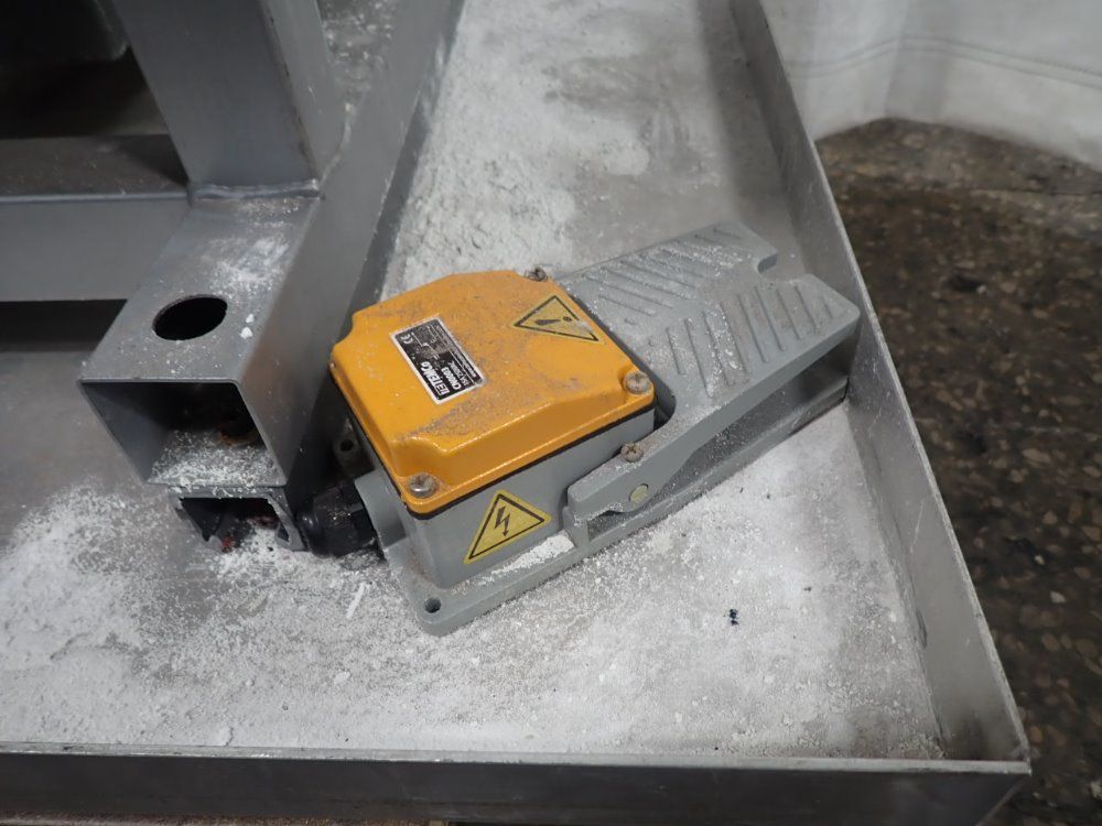 Vapor Honing Technologies Blast Cabinet