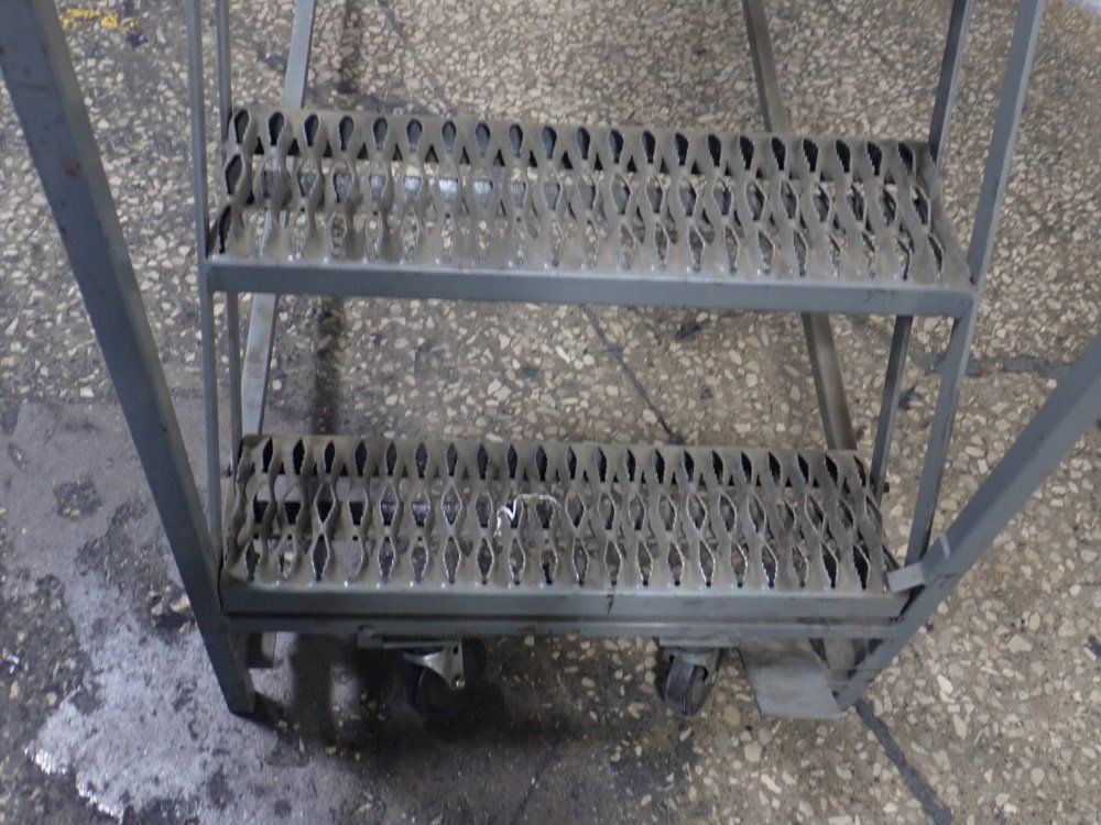 P.w. Platforms Step Ladder